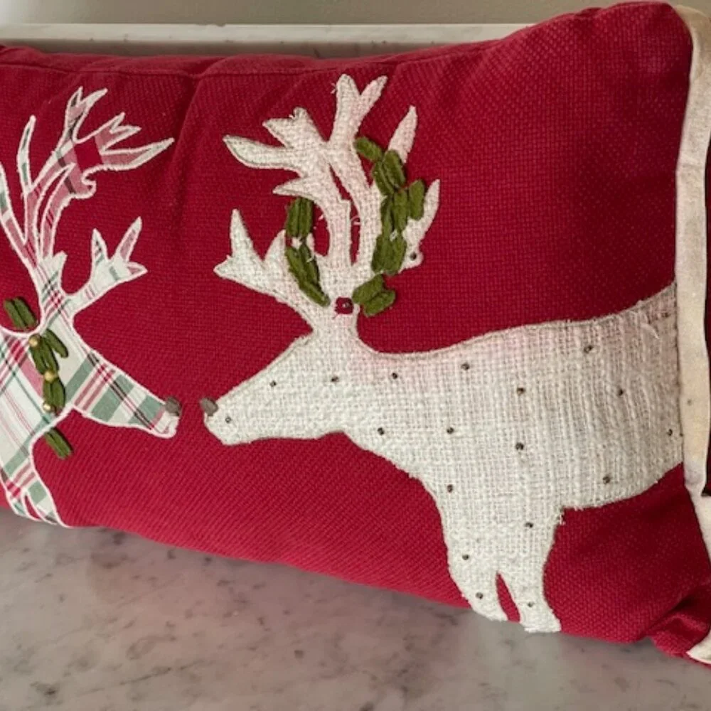 PIER 1 Reindeer Antler Wreath Applique Fringe Lumbar Pillow Red Rectangle